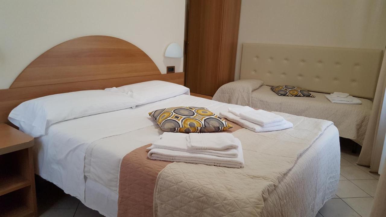 Hotel Milano Piza Zewnętrze zdjęcie